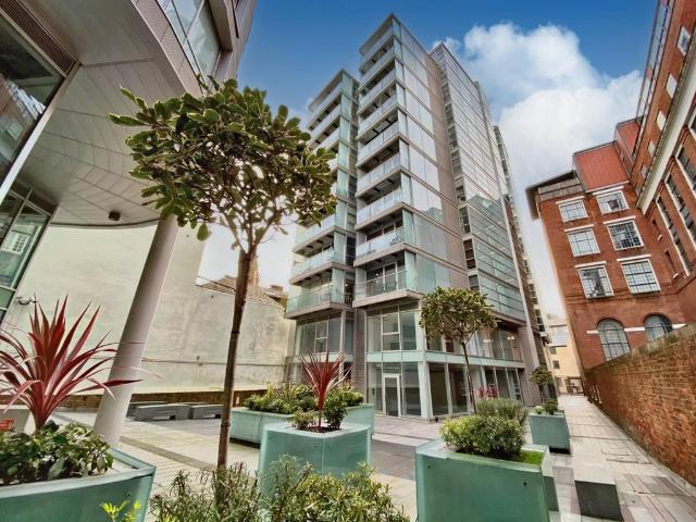 Apartment for rent in Calderstones