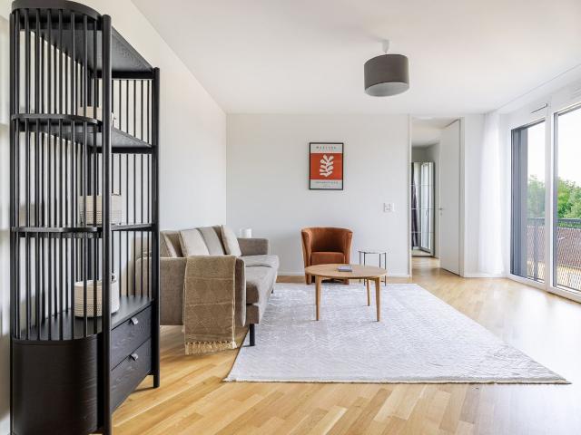Apartment mieten in Einigen, Zürich