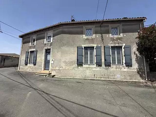 Maison vente à Chef-Boutonne