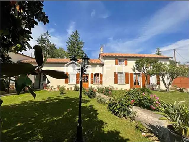 Maison vente à Niort, Chef-boutonne