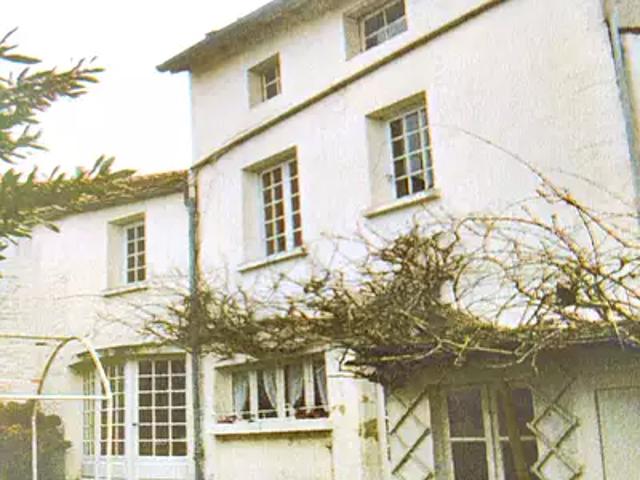 Maison vente à Niort, Chef-boutonne