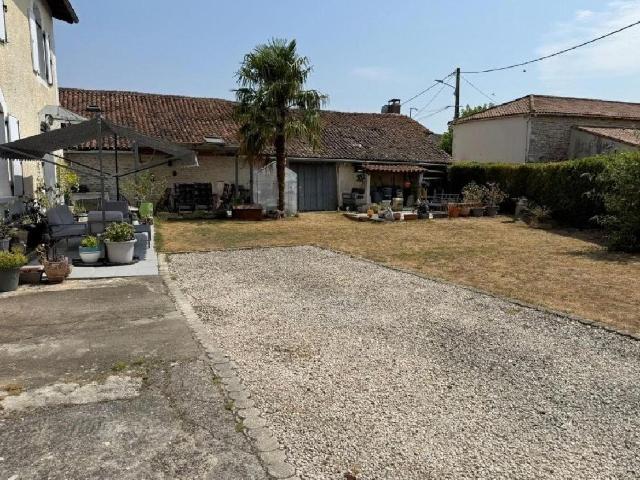 Maison vente à Chef-Boutonne, Deux-Sèvres