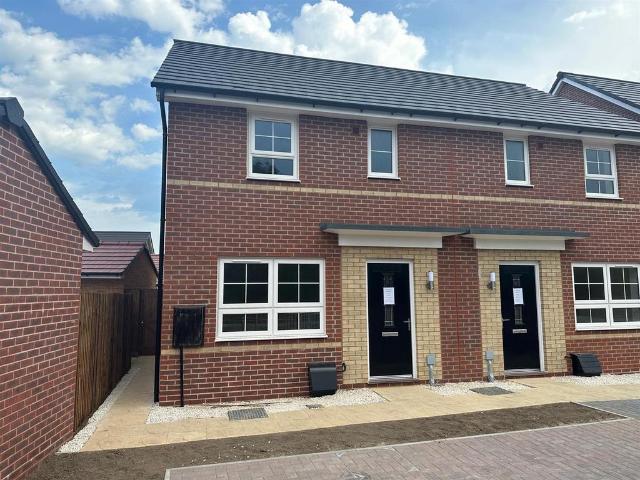 House for rent in Hampton Gardens, Peterborough
