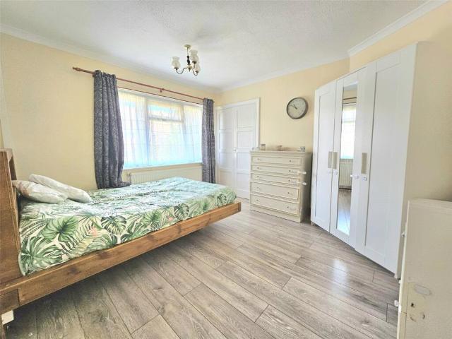 Room for rent in London Borough of Havering, Greater London