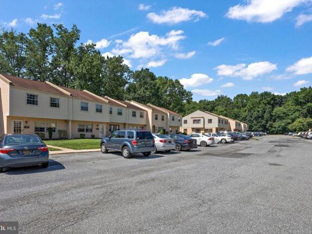 Condo for sale in Newark