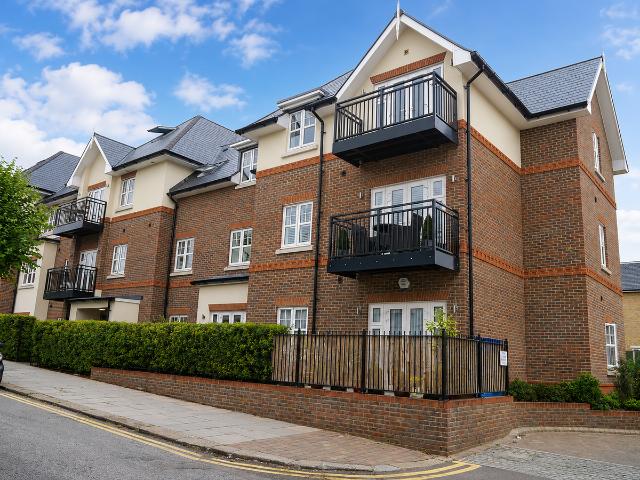 Apartment for rent in Southgate, Oakwood