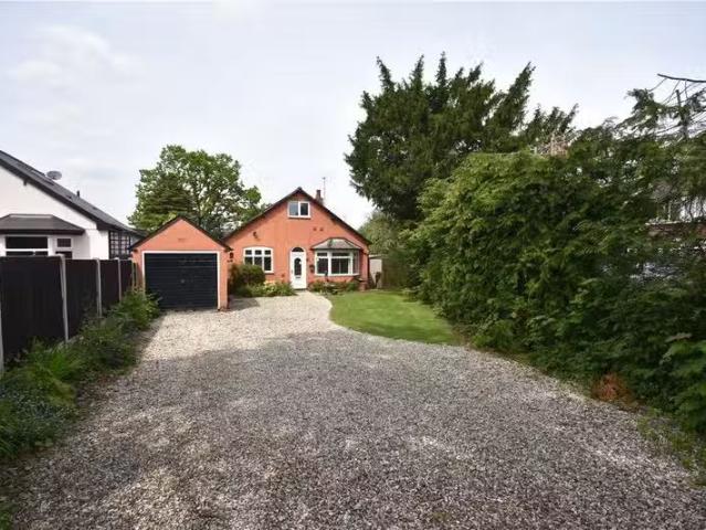 House for sale in Marston Green, Marston Green
