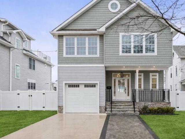 House for sale in Monmouth, New Jersey