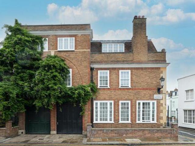 House for sale in Lyons, Greater London