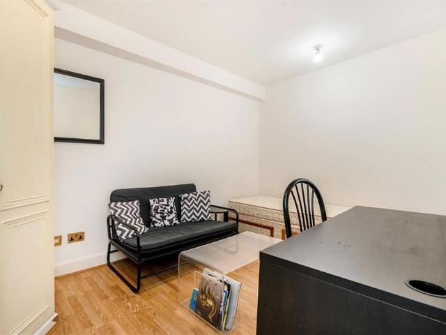 House for rent in Chelsea, Greater London