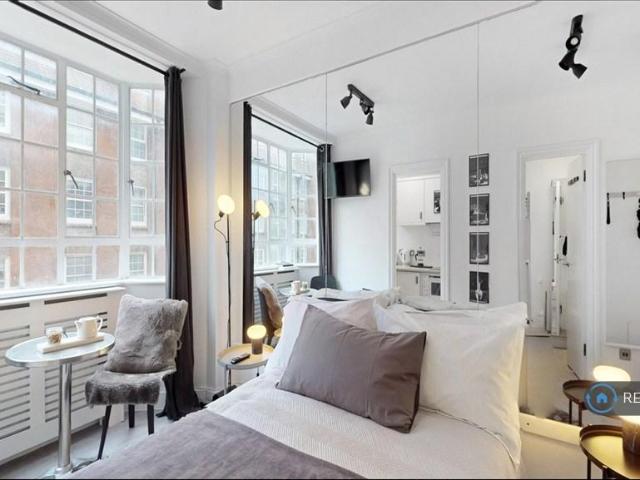 Apartment for rent in Chelsea, Greater London