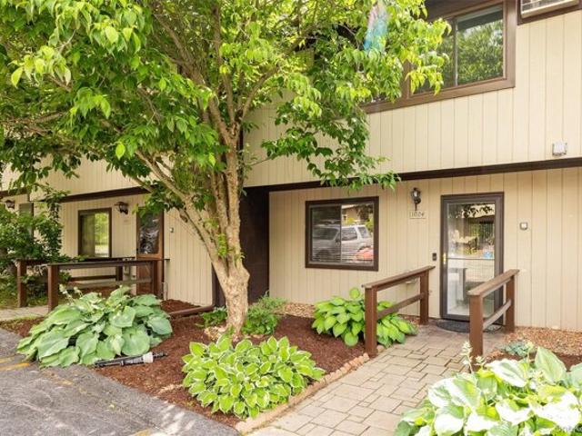 Condo for sale in Poughquag, New York