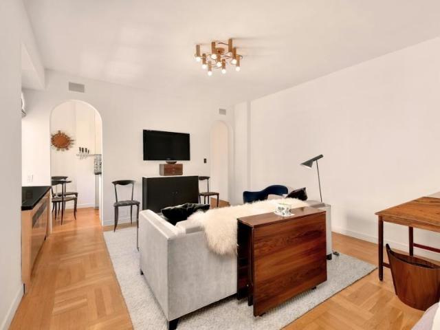 Apartment for sale in Chelsea