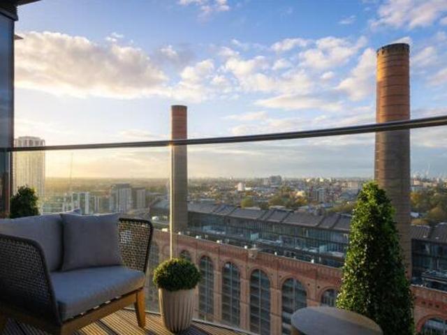 House for sale in Lyons, Greater London