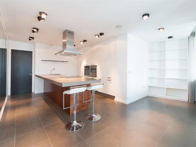 Apartment for rent in Brompton, Greater London