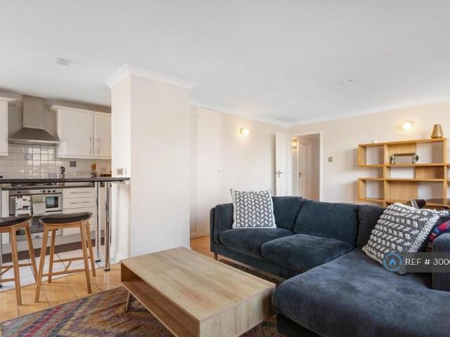 House for rent in Brompton, Greater London