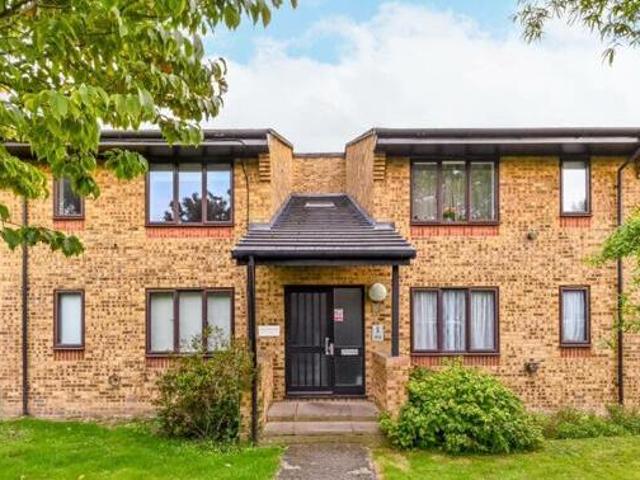 House for sale in New Malden, Greater London