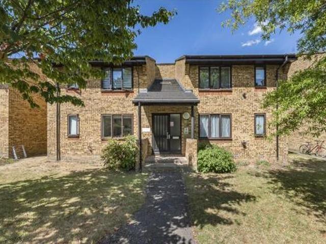 House for sale in New Malden, Greater London
