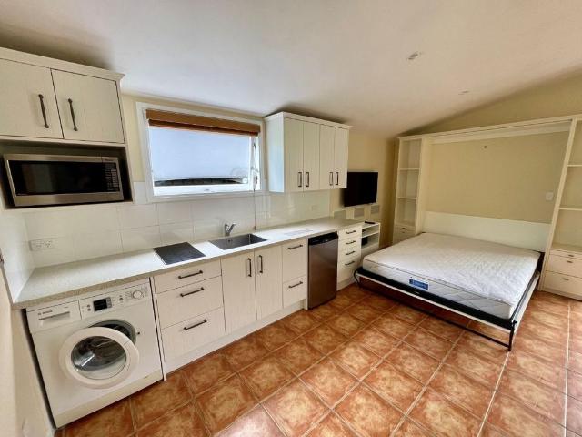 Property for rent in Narrow Neck, Oroua County