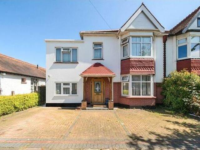 House for sale in Alton Barnes, Essex