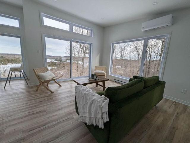 House for rent in Les Collines-de-l'outaouais, Quebec