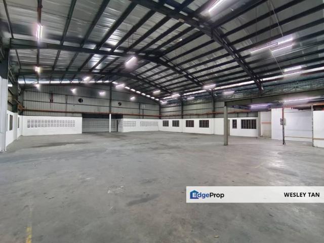 Warehouse for sale in Malaka