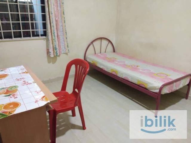 Room for rent in Malaka