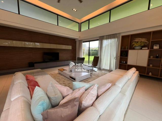 Residential House for sale in Malaka
