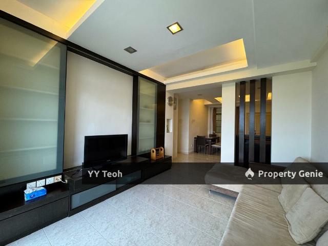 Condominium for sale in Malaka