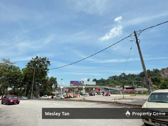 Shop for sale in Malaka