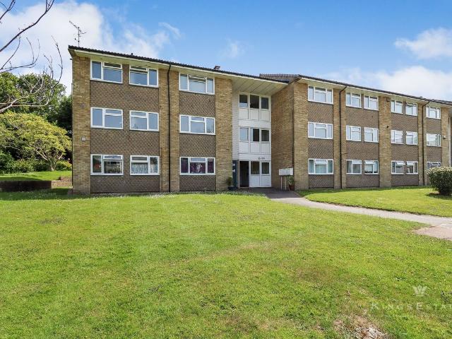 Apartment for rent in Broadwater Down, Sandown Park