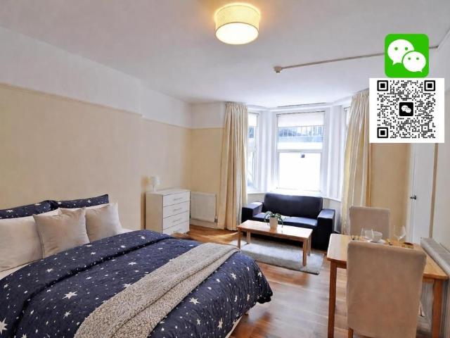 Studio for rent in Kensington, Greater London