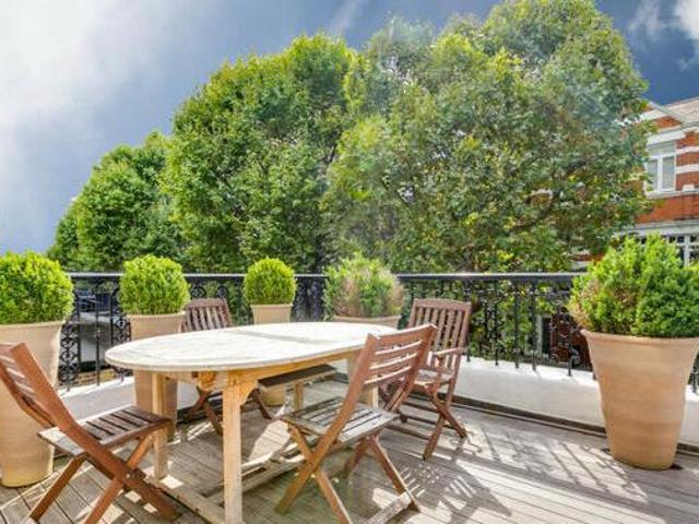 House for sale in City of London, Greater London