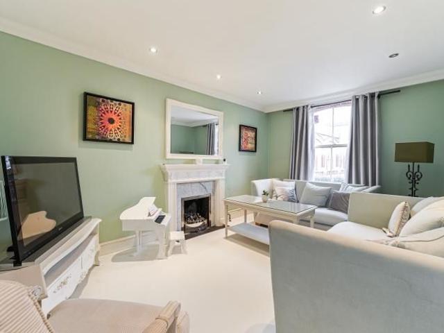 Apartment for rent in Earl's Court, Greater London