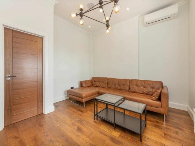 Apartment for rent in Bayswater, Isle Of Man