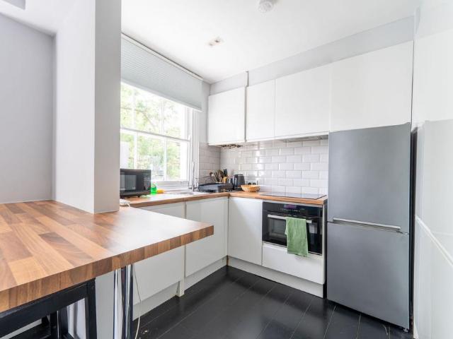 Apartment for rent in Kensal Town, Bayswater