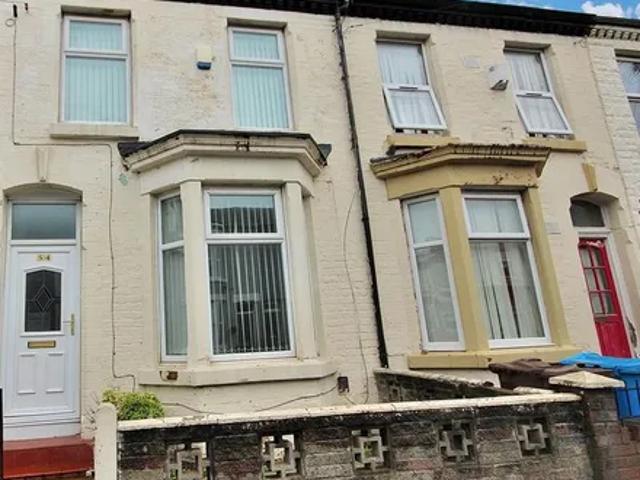 House for rent in Calderstones