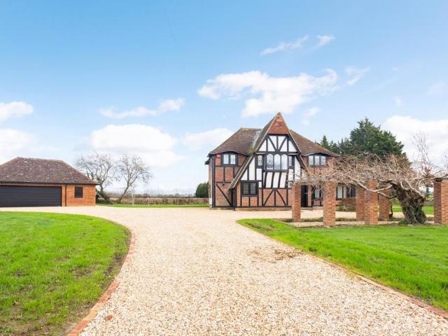 House for rent in Littlecote, West Sussex