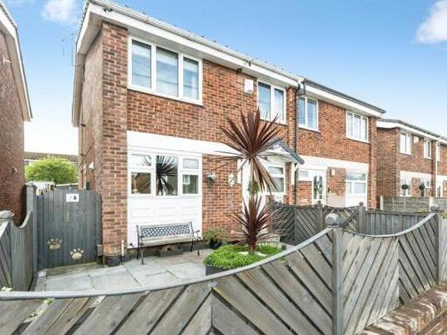House for sale in Pontefract, West Yorkshire