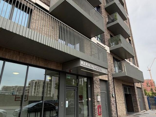 Apartment for rent in Scrattons Farm, Greater London