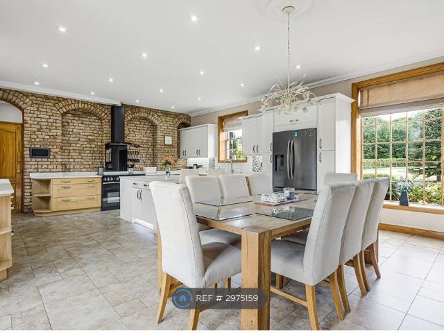 House for rent in Batchworth, Hertfordshire