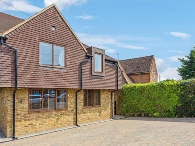 House for sale in Wexham and Ivers Community Board, Iver