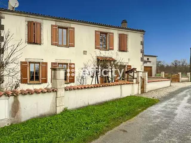 Maison vente à Saintes, Chérac