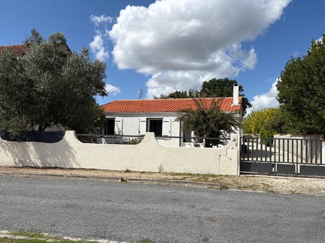 Maison vente à Saintes