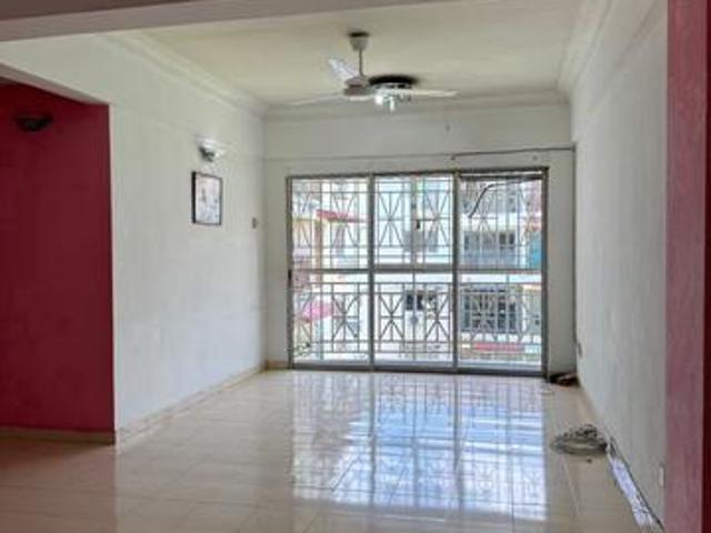 Apartment for sale in Kajang, Langat