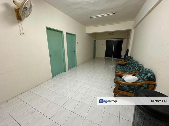 Flat for sale in Kajang, Langat