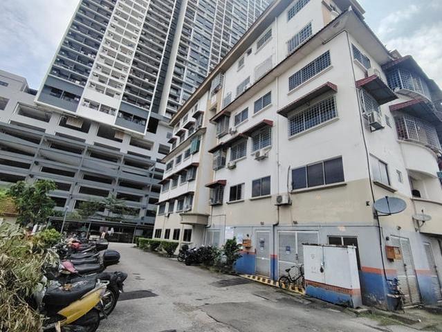 Apartment for sale in Kajang, Langat