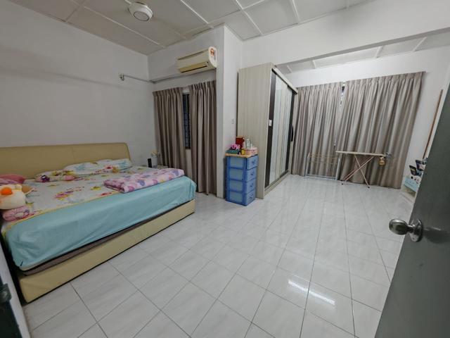 Apartment for sale in Kajang, Langat