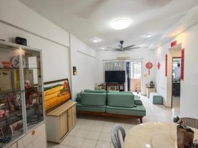 Apartment for sale in Kajang, Langat