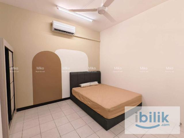Room for rent in Country Heights Damansara, Kuala Lumpur